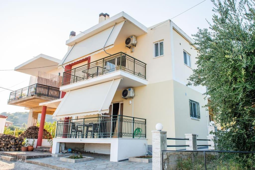 όμορφο παραθασυγκρότημα ενοικιαζόμενων καταλυμάτων ως ολόκληρος χώρος - Chrani, ελλάδαλάσσιο * Chrani